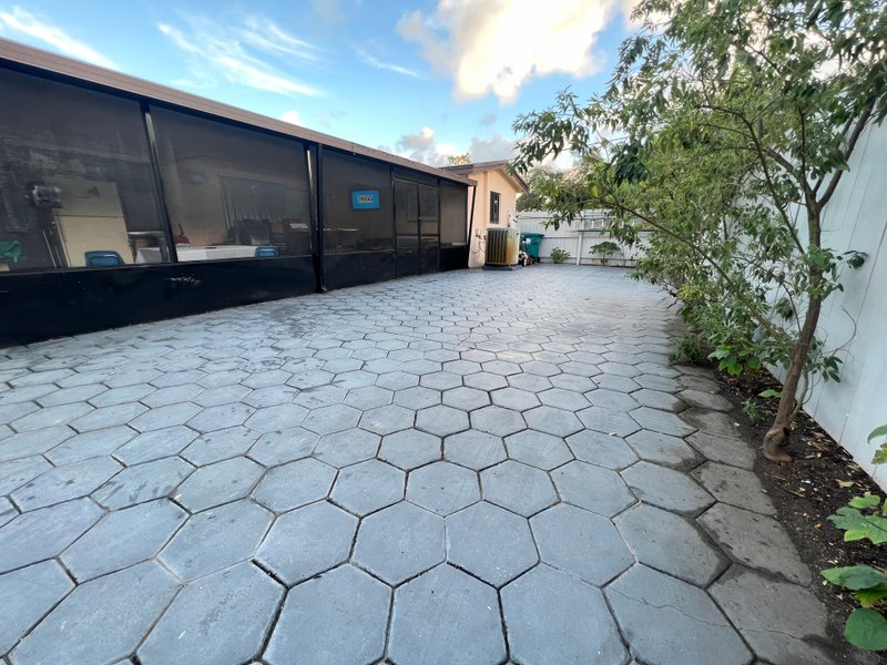 Driveway in Miami Gardens, Florida 1