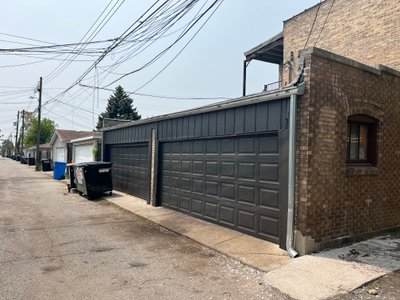 20 x 20 Garage in Chicago, Illinois near [object Object]