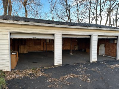 23 x 10 Garage in East Syracuse, New York near [object Object]