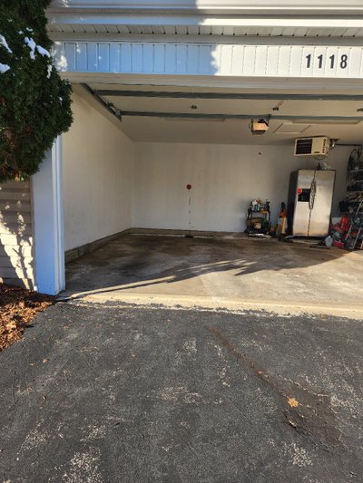 20 x 10 Garage in Schaumburg, Illinois near [object Object]