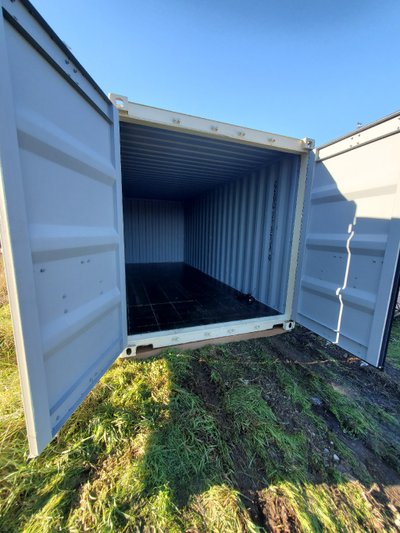 20 x 8 Shipping Container in Spanaway, Washington near [object Object]