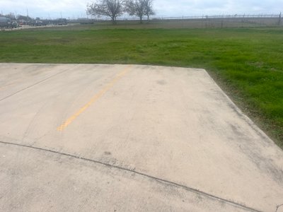 20 x 10 Parking Lot in Taylor, Texas near [object Object]