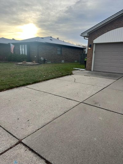 20 x 10 Driveway in Sterling Heights, Michigan near [object Object]
