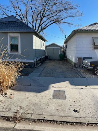30 x 10 Driveway in Sparks, Nevada