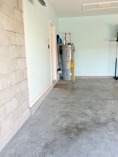 10 x 15 Garage in Davenport, Florida near [object Object]
