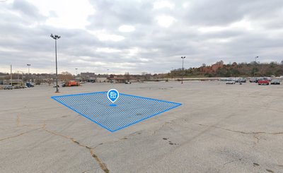 40 x 10 Parking Lot in Leavenworth, Kansas near [object Object]