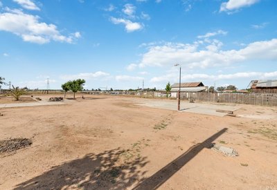 40×10 Unpaved Lot in Madera, CA near 16744 Harper Blvd 3