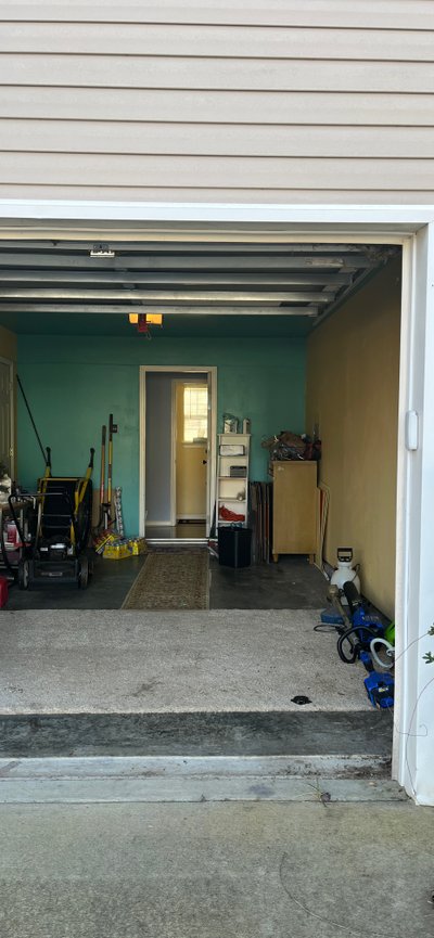 20 x 10 Garage in Charlotte, North Carolina near [object Object]