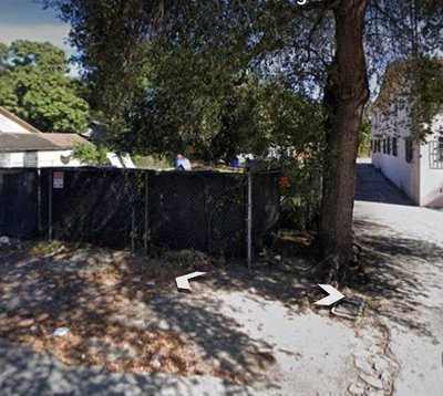 30 x 10 Unpaved Lot in Miami, Florida near [object Object]