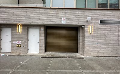 20 x 10 Garage in New York, New York near [object Object]