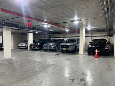 20 x 10 Parking Garage in Brooklyn, New York near [object Object]