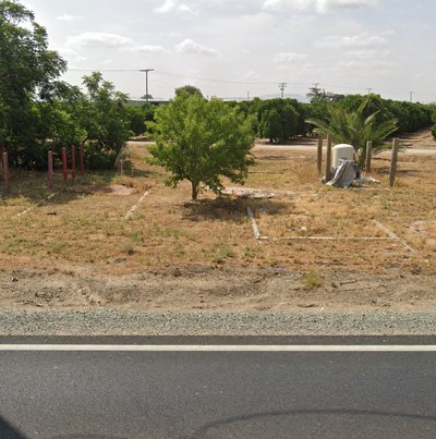 40 x 10 Unpaved Lot in Visalia, California near [object Object]