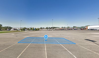 20 x 10 Parking Lot in Waukegan, Illinois near [object Object]