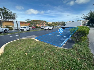20 x 10 Parking Lot in Fort Lauderdale, Florida near [object Object]