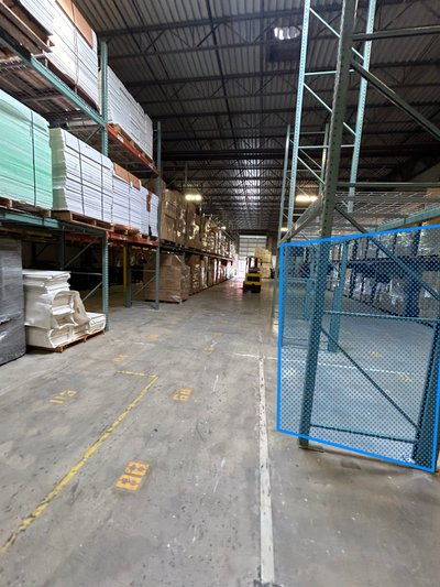 8 x 3 Warehouse in Alpharetta, Georgia near [object Object]