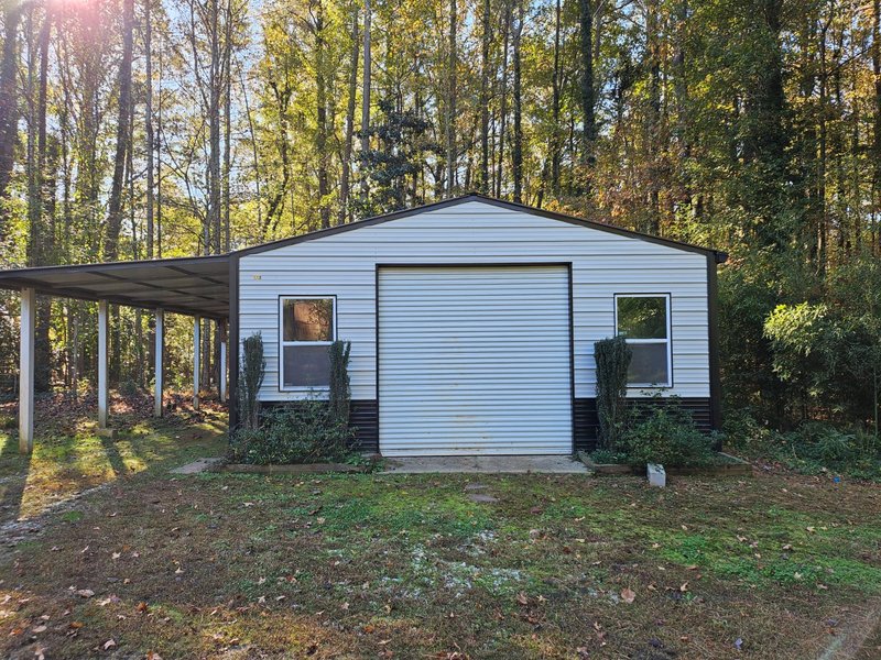 40 x 10 Shed in Snellville, Georgia