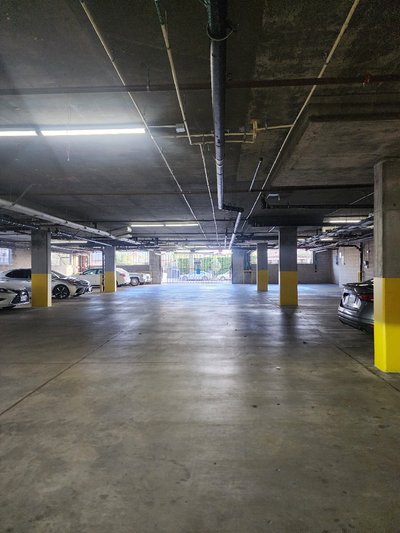 23 x 11 Parking Garage in Los Angeles, California near [object Object]