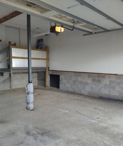 20 x 10 Garage in Weirton, West Virginia near [object Object]