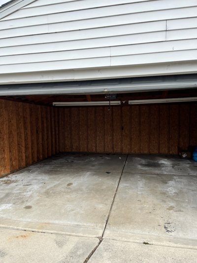 20 x 10 Garage in Eastpointe, Michigan