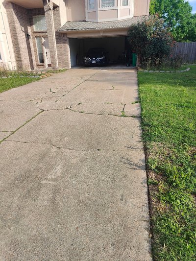 20 x 20 Driveway in Houston, Texas near [object Object]