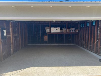 20 x 20 Garage in Los Angeles, California near [object Object]
