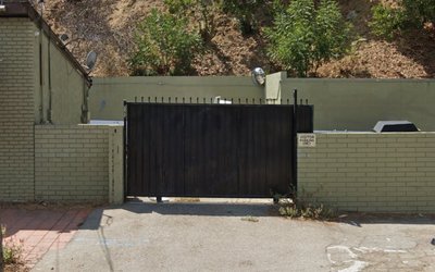 24 x 10 Parking Lot in Los Angeles, California near [object Object]