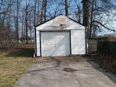 20 x 10 Garage in Euclid, Ohio near [object Object]