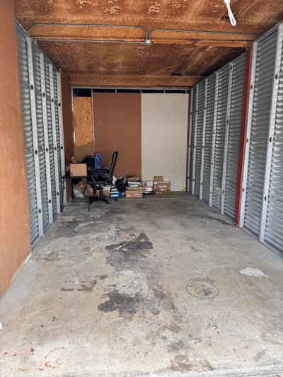20 x 10 Self Storage Unit in Saint Petersburg, Florida near [object Object]