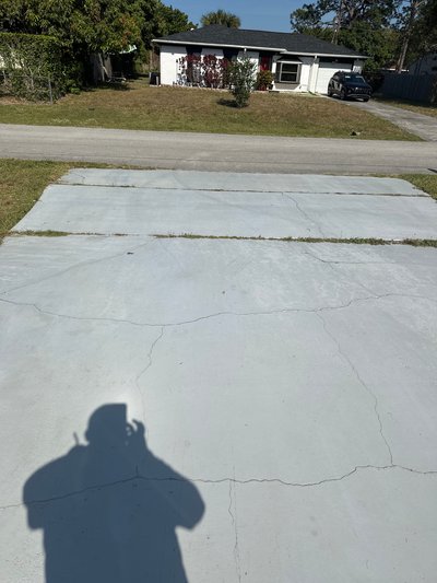 20 x 20 Driveway in Port Saint Lucie, Florida near [object Object]