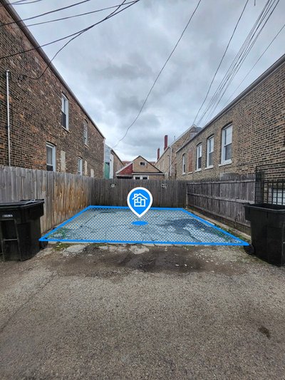 20 x 19 Driveway in Chicago, Illinois near [object Object]