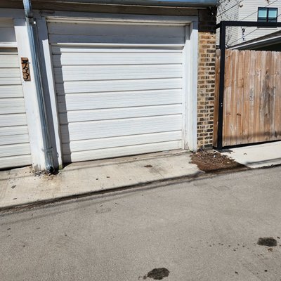 16 x 7 Garage in Chicago, Illinois near [object Object]