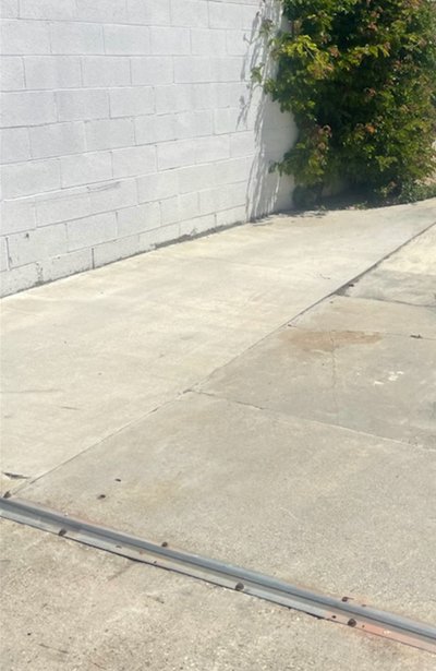 20 x 10 Driveway in Long Beach, California near [object Object]