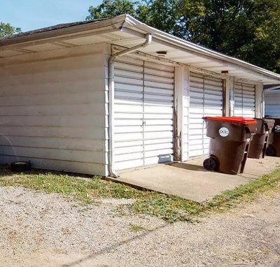 20 x 10 Garage in Peoria, Illinois near [object Object]