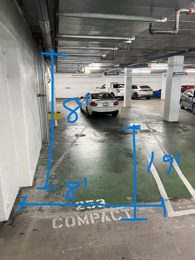19 x 8 Parking Garage in Los Angeles, California near [object Object]