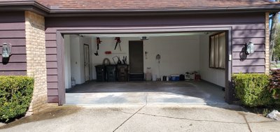 25 x 10 Garage in Westlake, Ohio