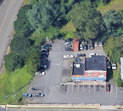 20×10 Parking Lot in East Hartford, Connecticut