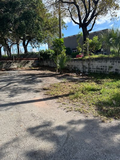 20 x 10 Parking Lot in West Palm Beach, Florida near [object Object]