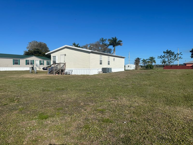 Unpaved Lot in Clewiston, Florida 2