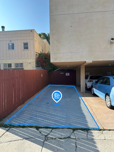 35 x 10 Parking Lot in Los Angeles, California