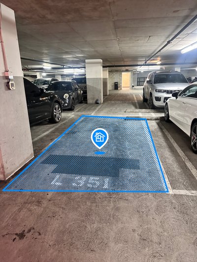 20 x 10 Parking Garage in Los Angeles, California near 1503 Wilshire Blvd, Los Angeles, CA 90017-2205, United States