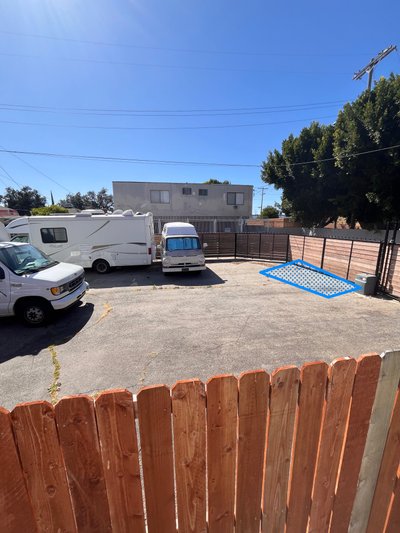7 x 7 Parking Lot in Los Angeles, California