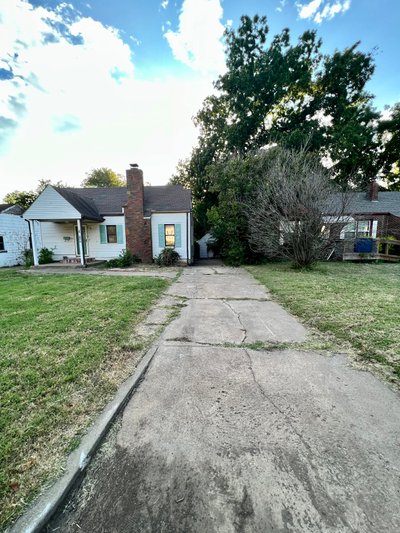 70 x 10 Driveway in Bartlesville, Oklahoma near [object Object]