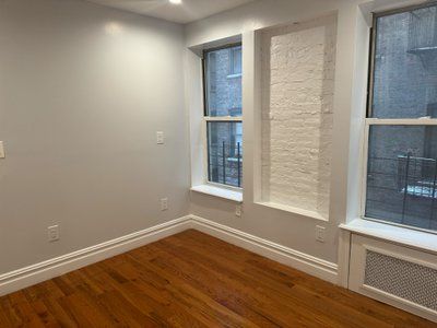 10 x 10 Bedroom in New York, New York near [object Object]