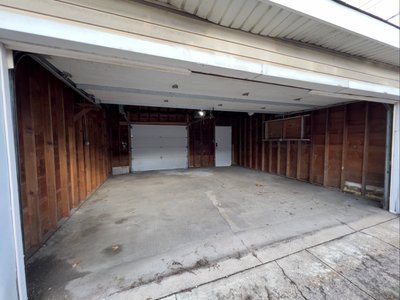 21 x 20 Garage in Summit, Illinois