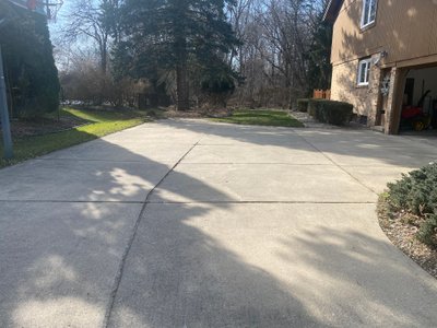 70 x 20 Driveway in Bloomfield Hills, Michigan near [object Object]