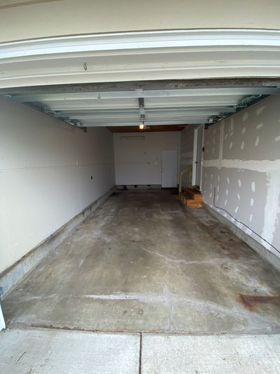 20 x 10 Garage in Shakopee, Minnesota near [object Object]