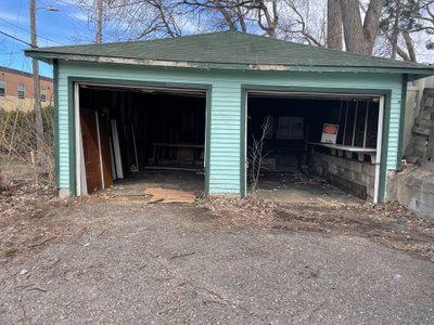 20 x 20 Garage in Minneapolis, Minnesota near [object Object]